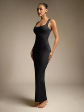 STRETCHY KNIT SQUARE NECK AND LOW BACK MAXI DRESS