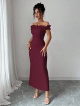MAXI WITH DROPPED SHOULDERS AND RUFFLES