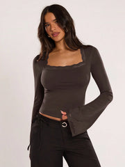 CONTRAST LACE SQUARE NECK FLARE SLEEVE TOP