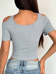 SLIM FIT HALF-OPEN SNAP BUTTON SHORT SLEEVE CROP TOP